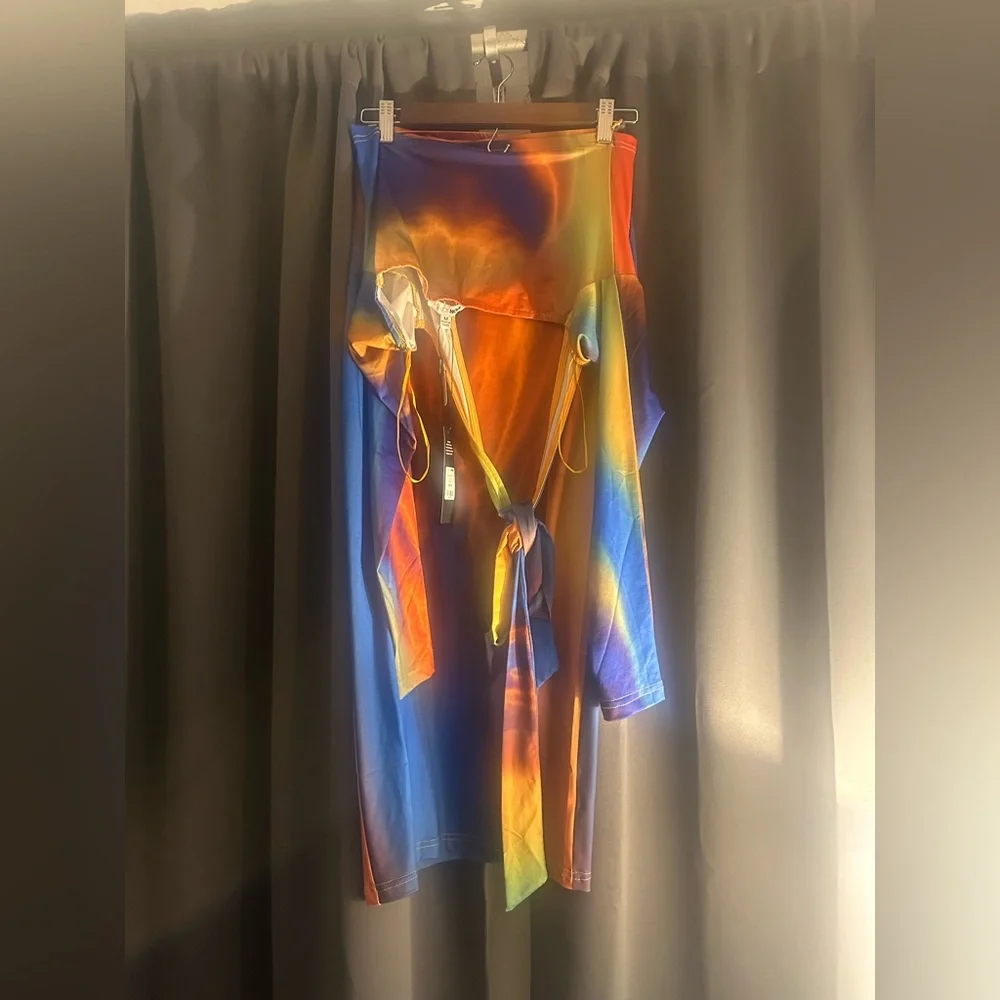 Heated multi color long sleeved skirt set - Picture 3 of 3